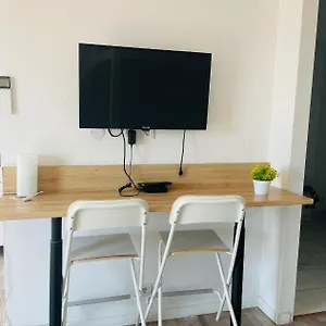 https://petit-studio-centre-joliette.fr-provencehotel.com